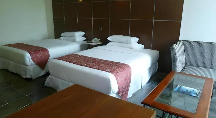 Century Helang Hotel Pantai Cenang  4*, Pantai Cenang (Langkawi)